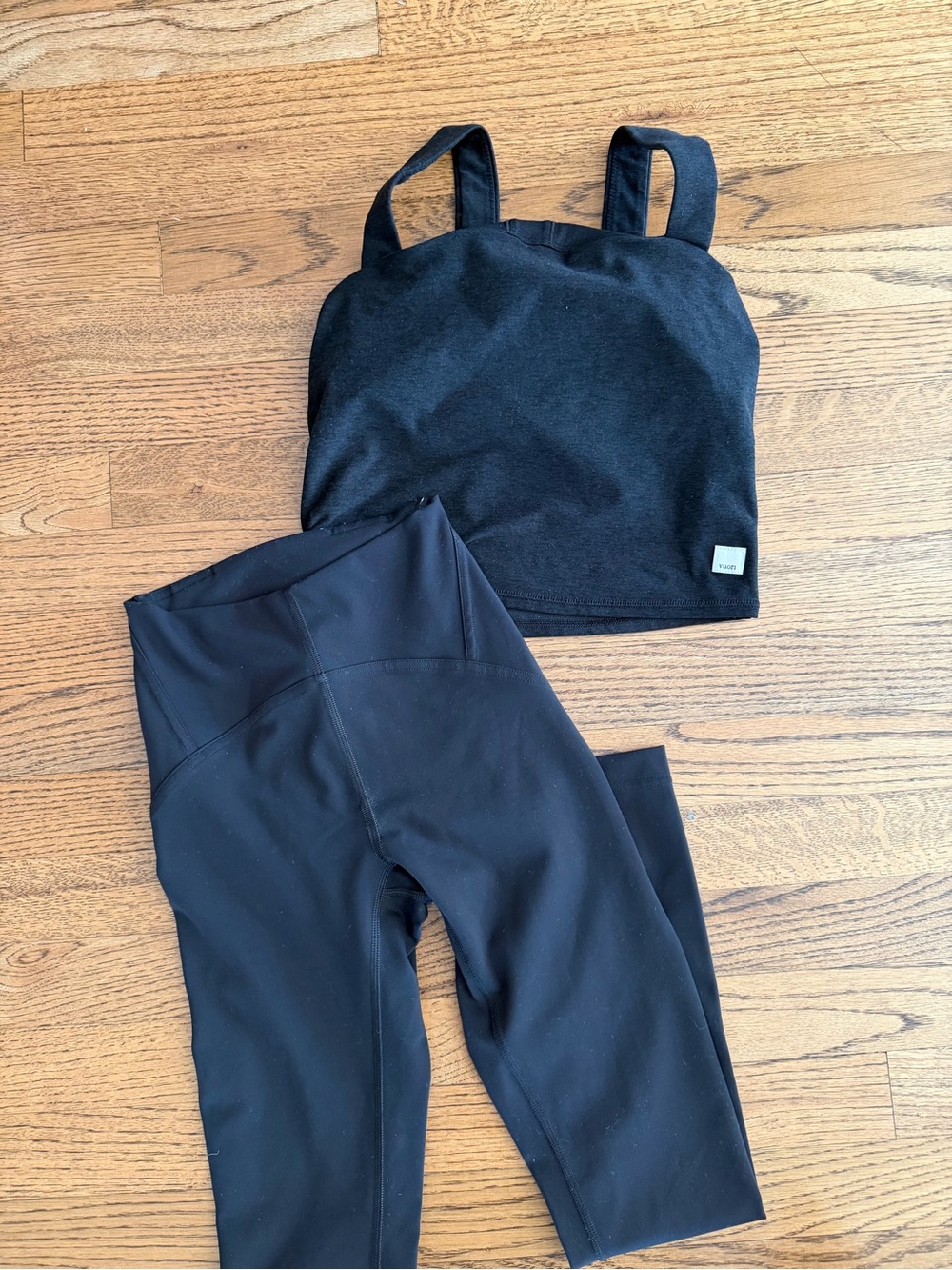 Lulu High-Rise Active Leggings & vuori Cropped Tank Set